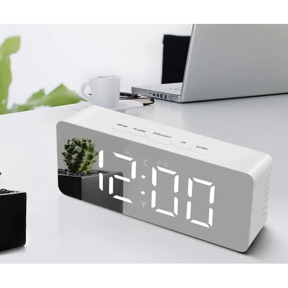 MIRROR WHITE DIGITAL CLOCK